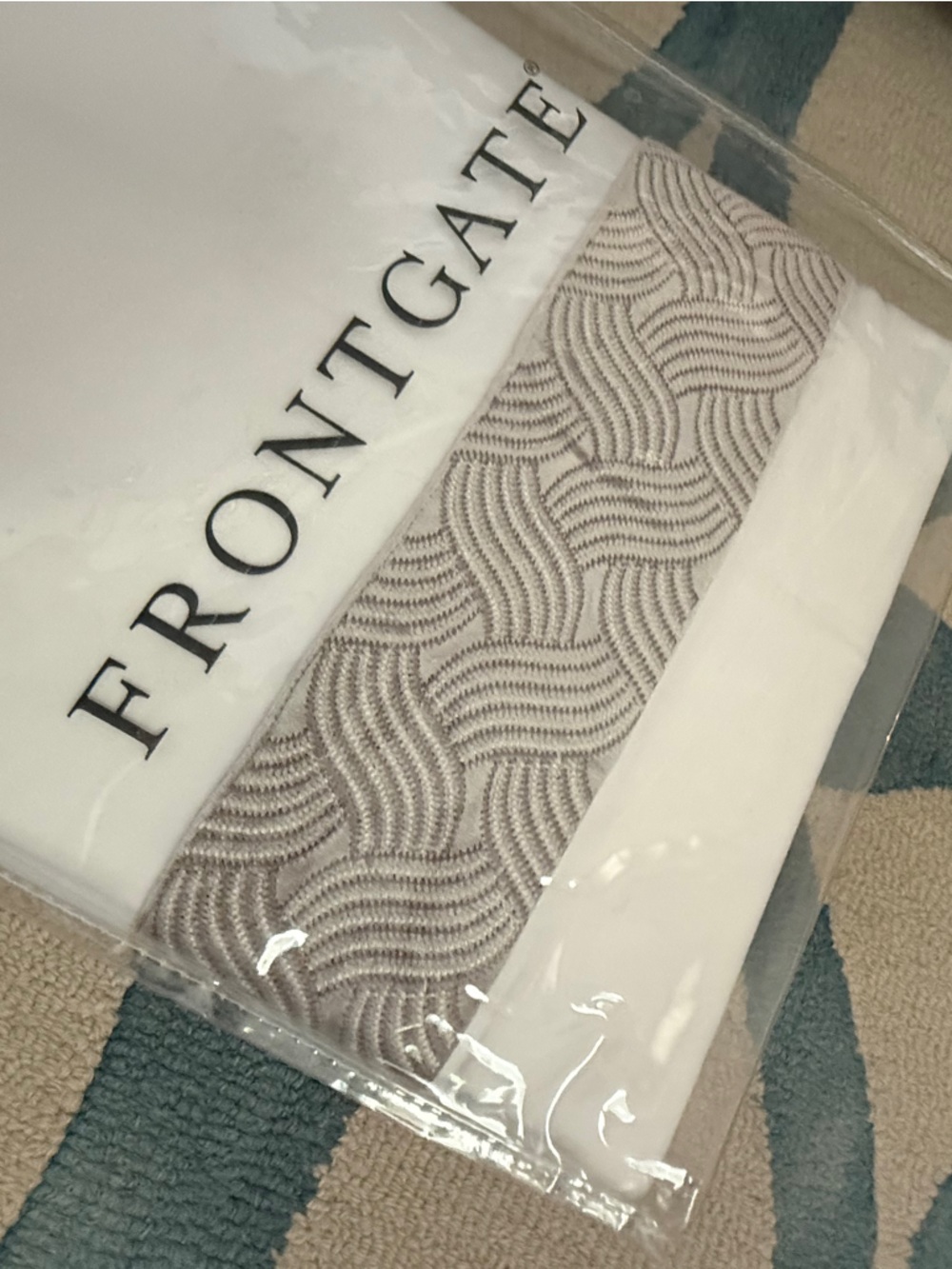 Frontgate Leora Duvet Cover - King - Pewter - NWT - Picture 14 of 15